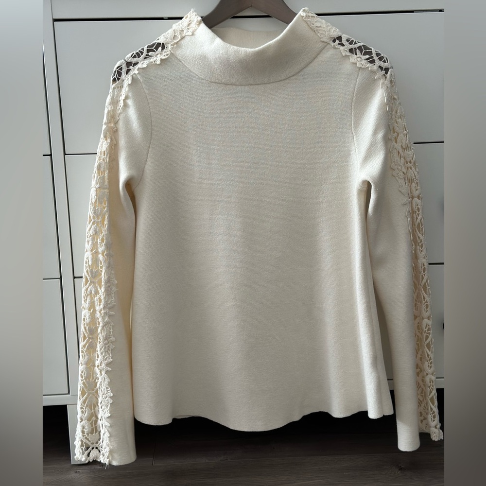 Anthropology sweater beautiful color absolutely gorgeous ❤️❤️